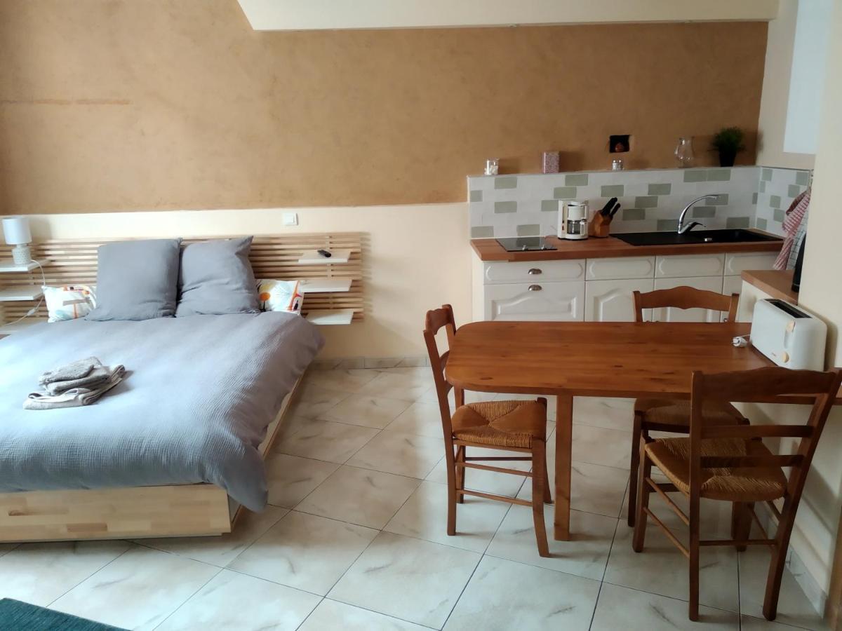 Au Coeur De Montastruc-La-Conseillere - Chambres D'Hotes מראה חיצוני תמונה